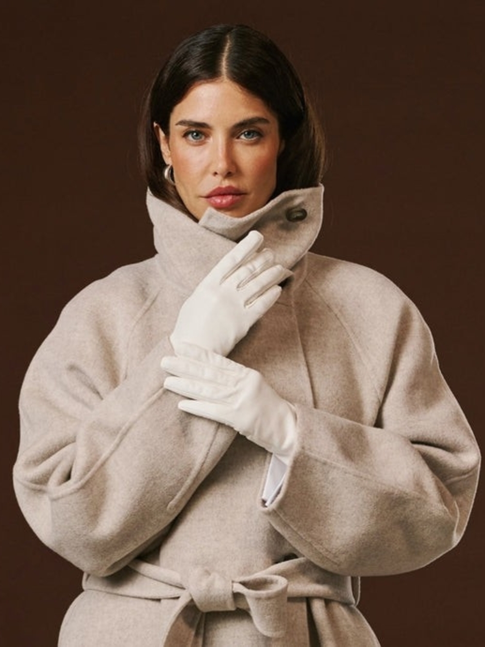 Women's Cream Leather Gloves — Refined Everyday Style
